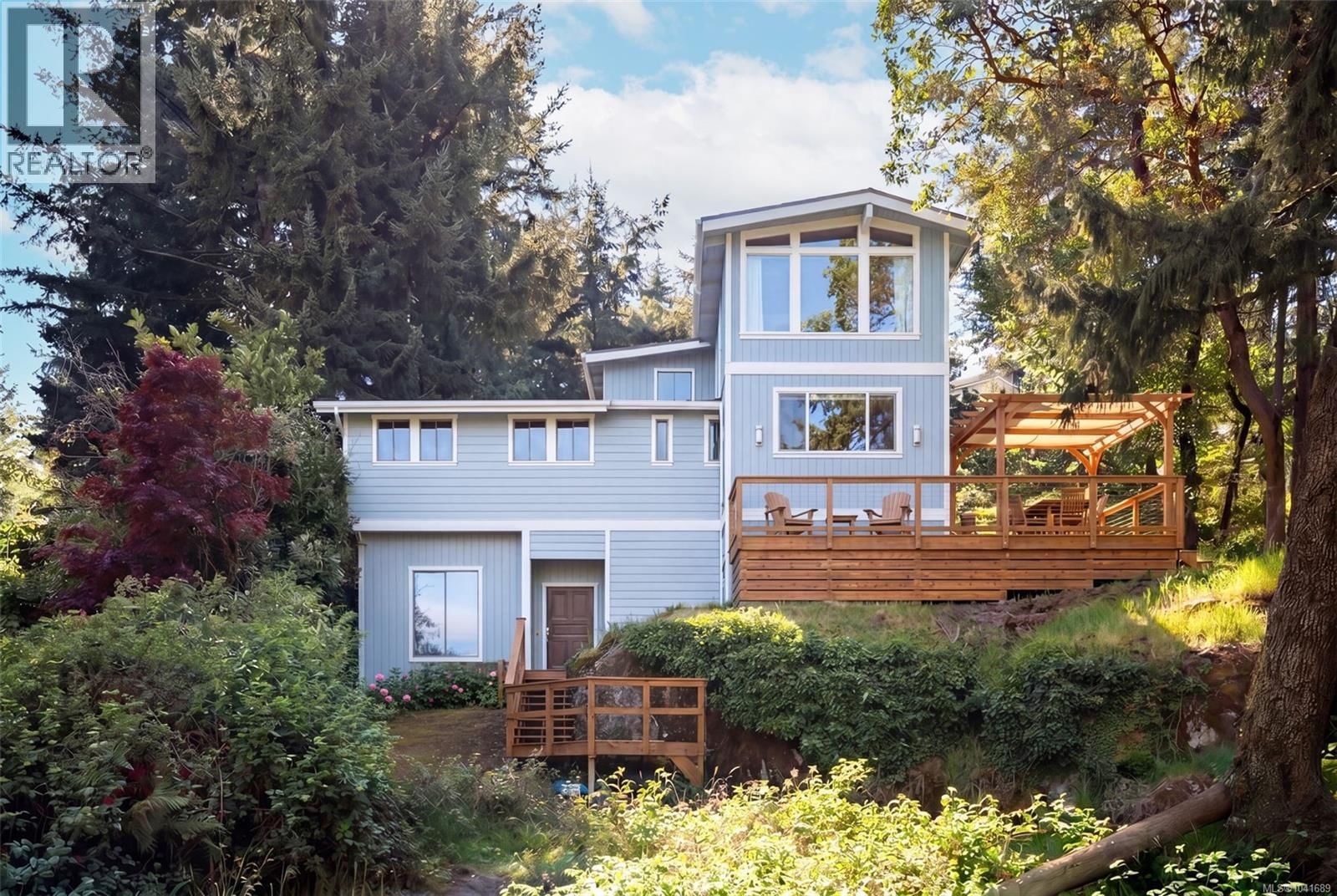 3351 Betula Place property photo