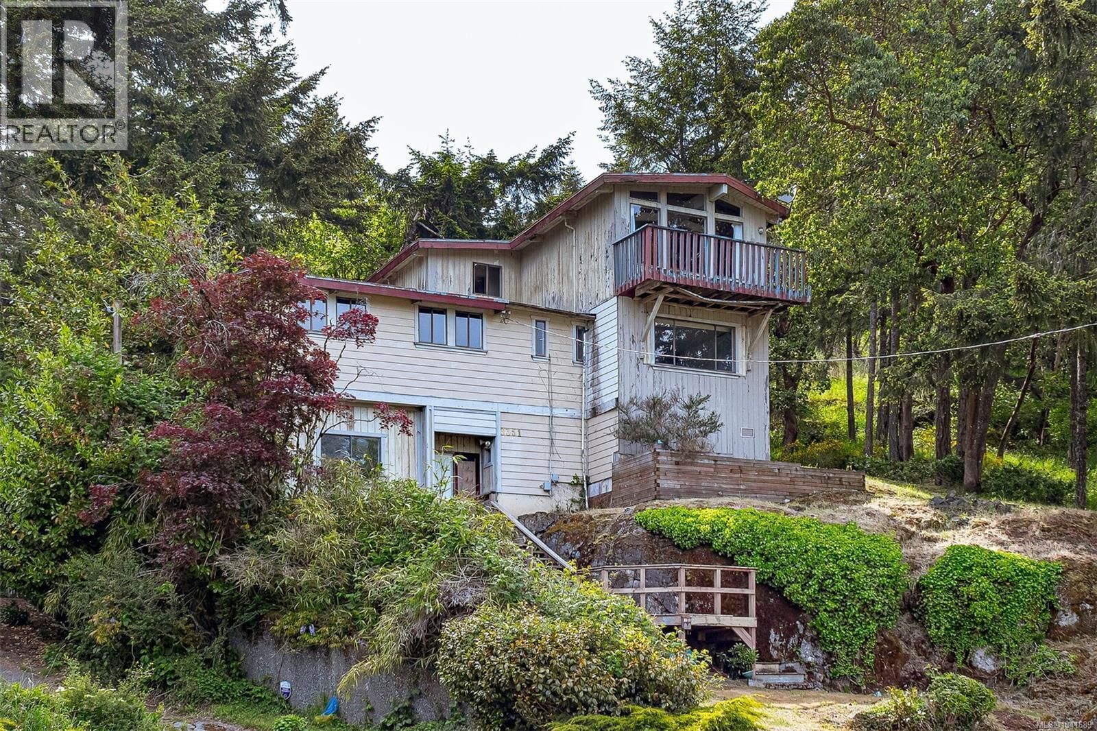 3351 Betula Place property photo