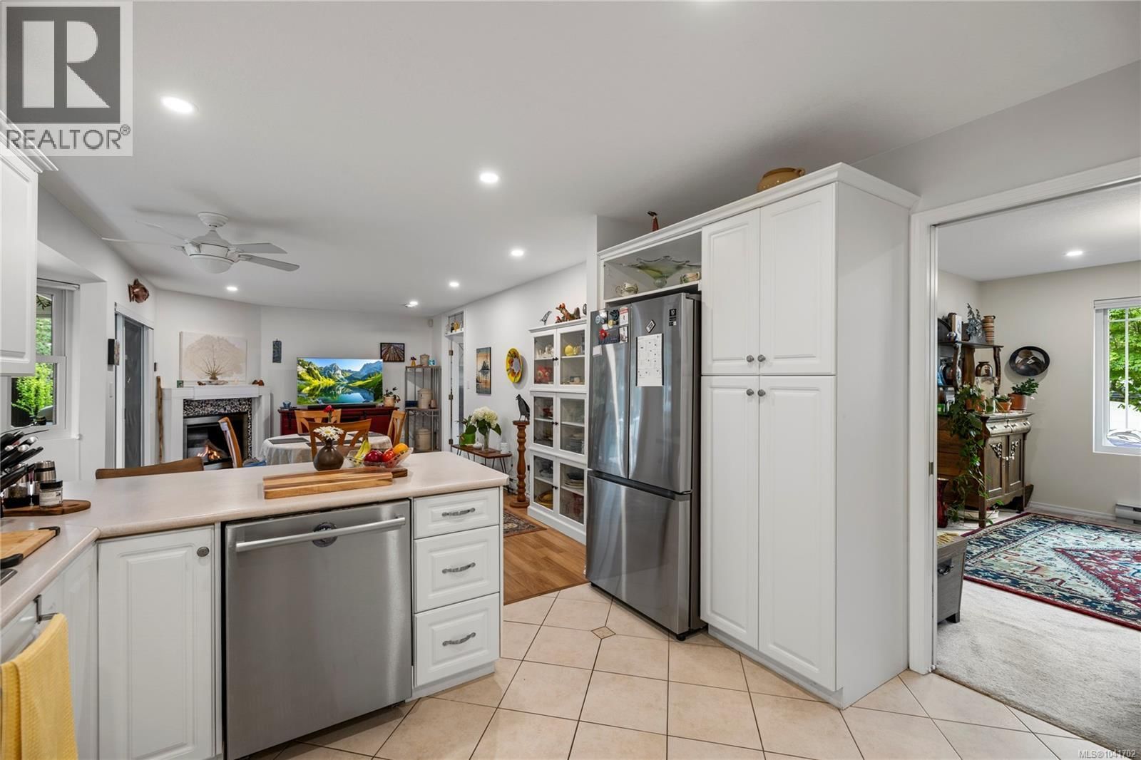 Listing Image 13