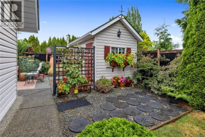 879 Aberdeen Drive | Parksville British Columbia | Slide Image Thirty-one