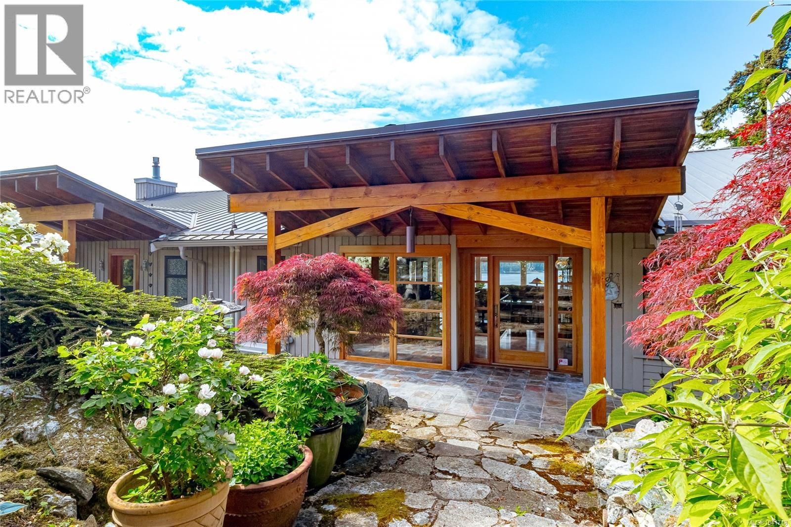 526 Bayview Place property photo