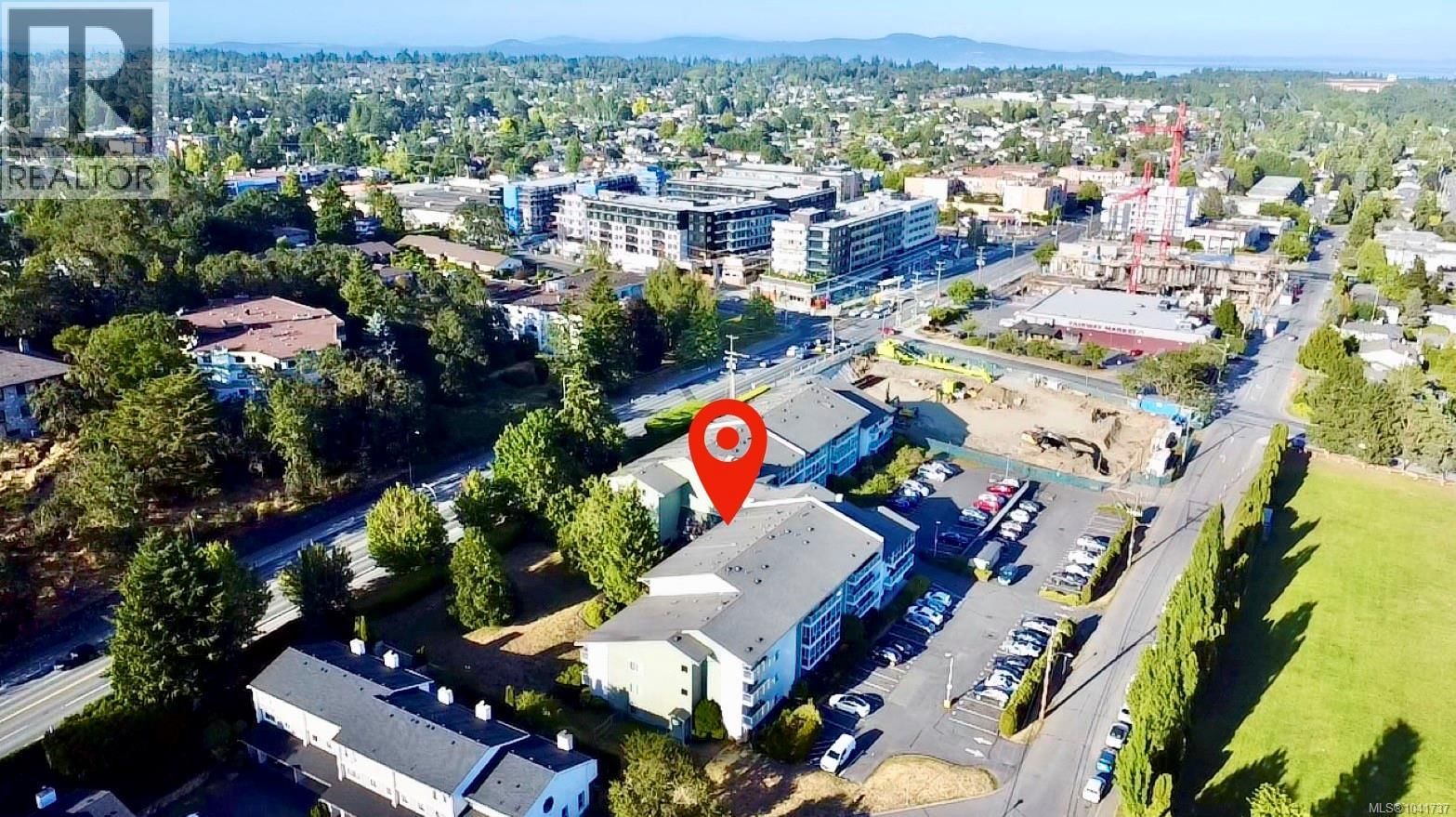 312 1490 GARNET Road property photo