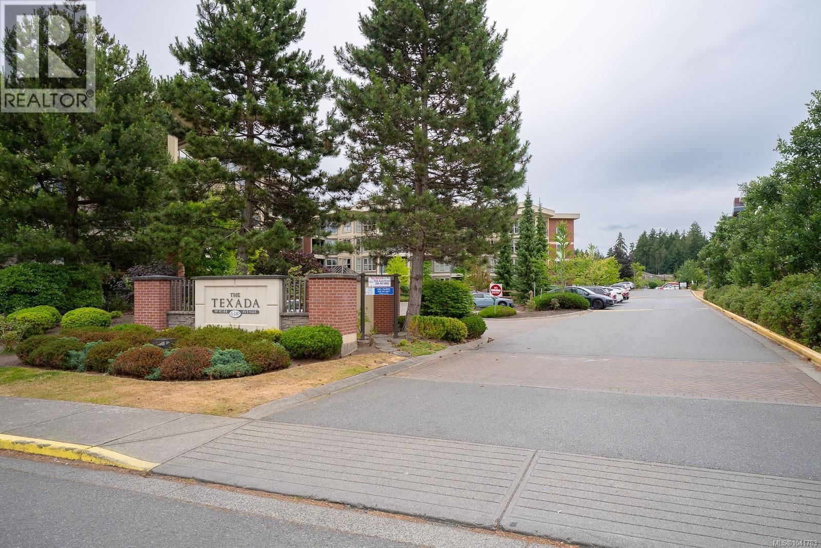 416 6310 McRobb Avenue property photo