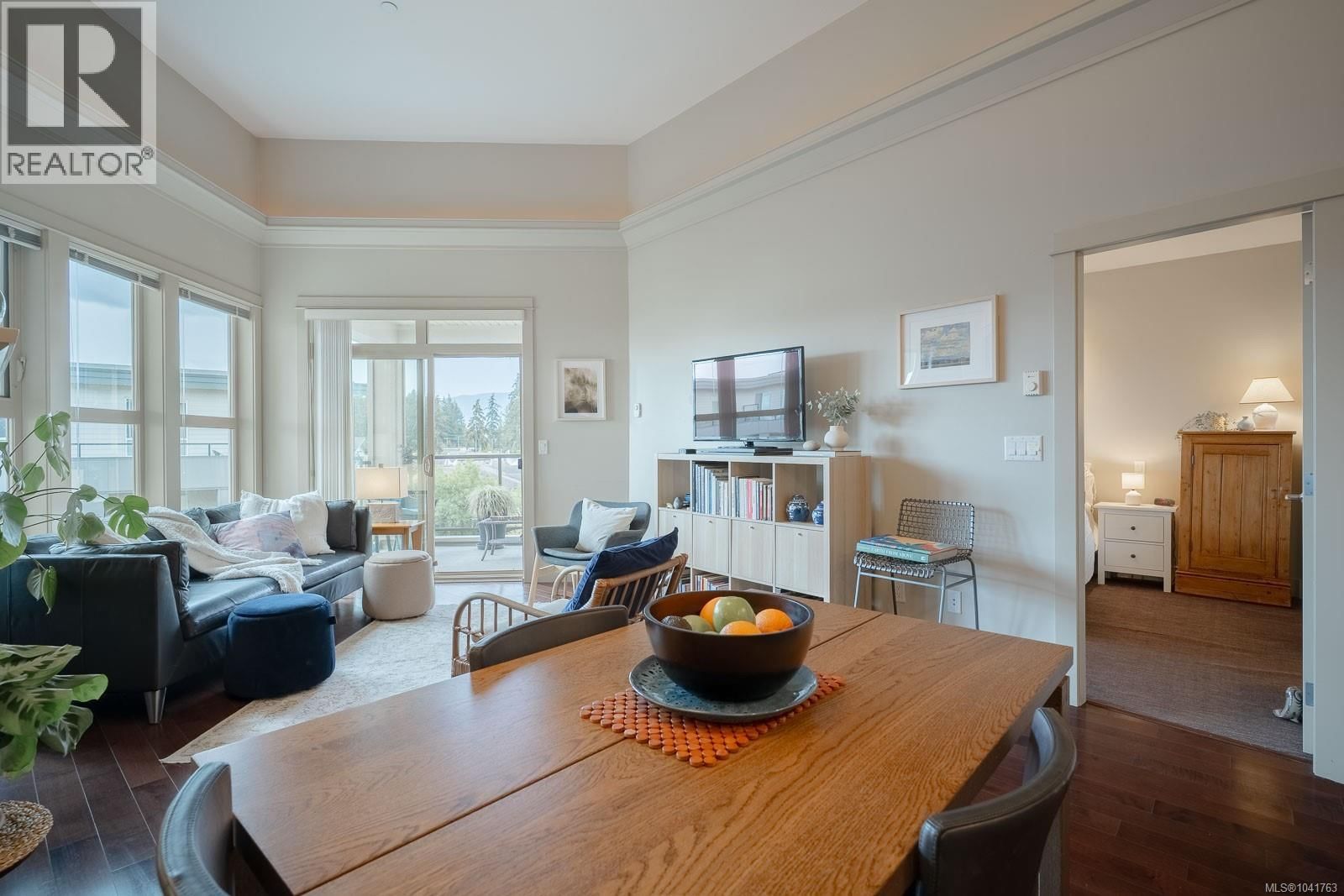 416 6310 McRobb Avenue property photo