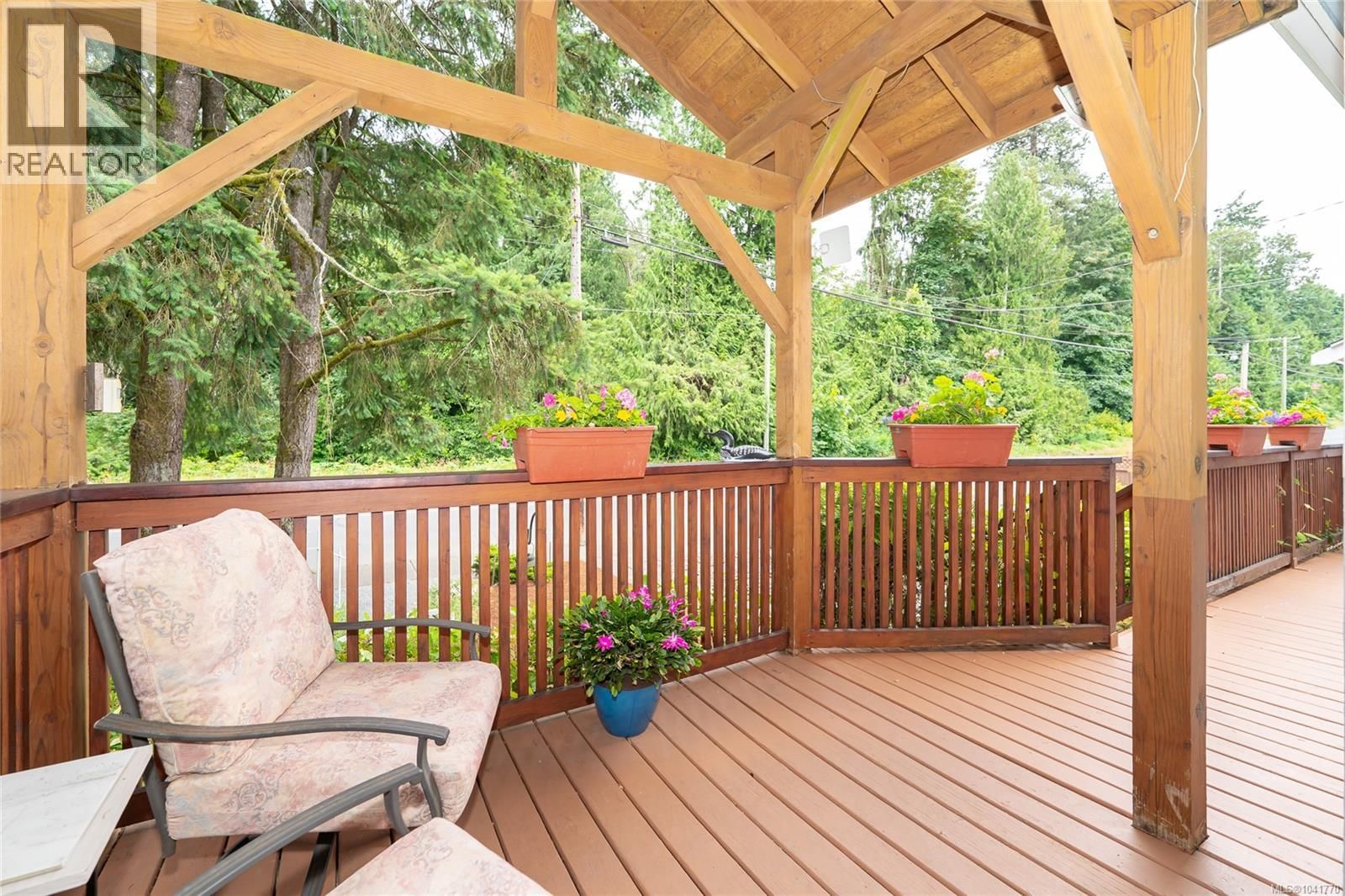 3023 Oak Street property photo