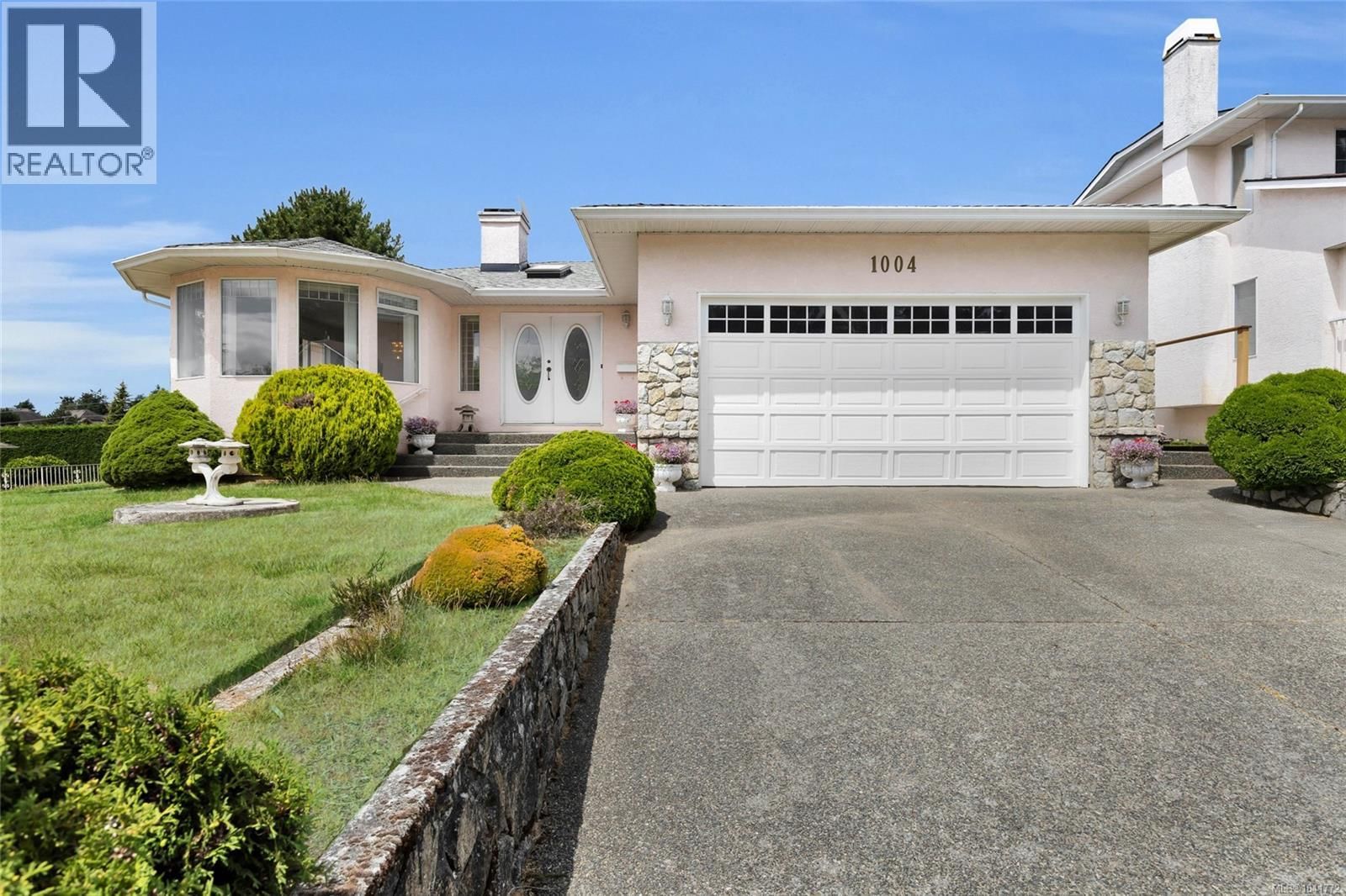 1004 Adeline Place property photo