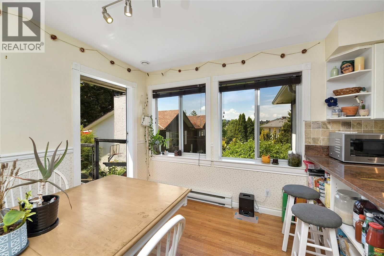 4296 Quadra Street property photo
