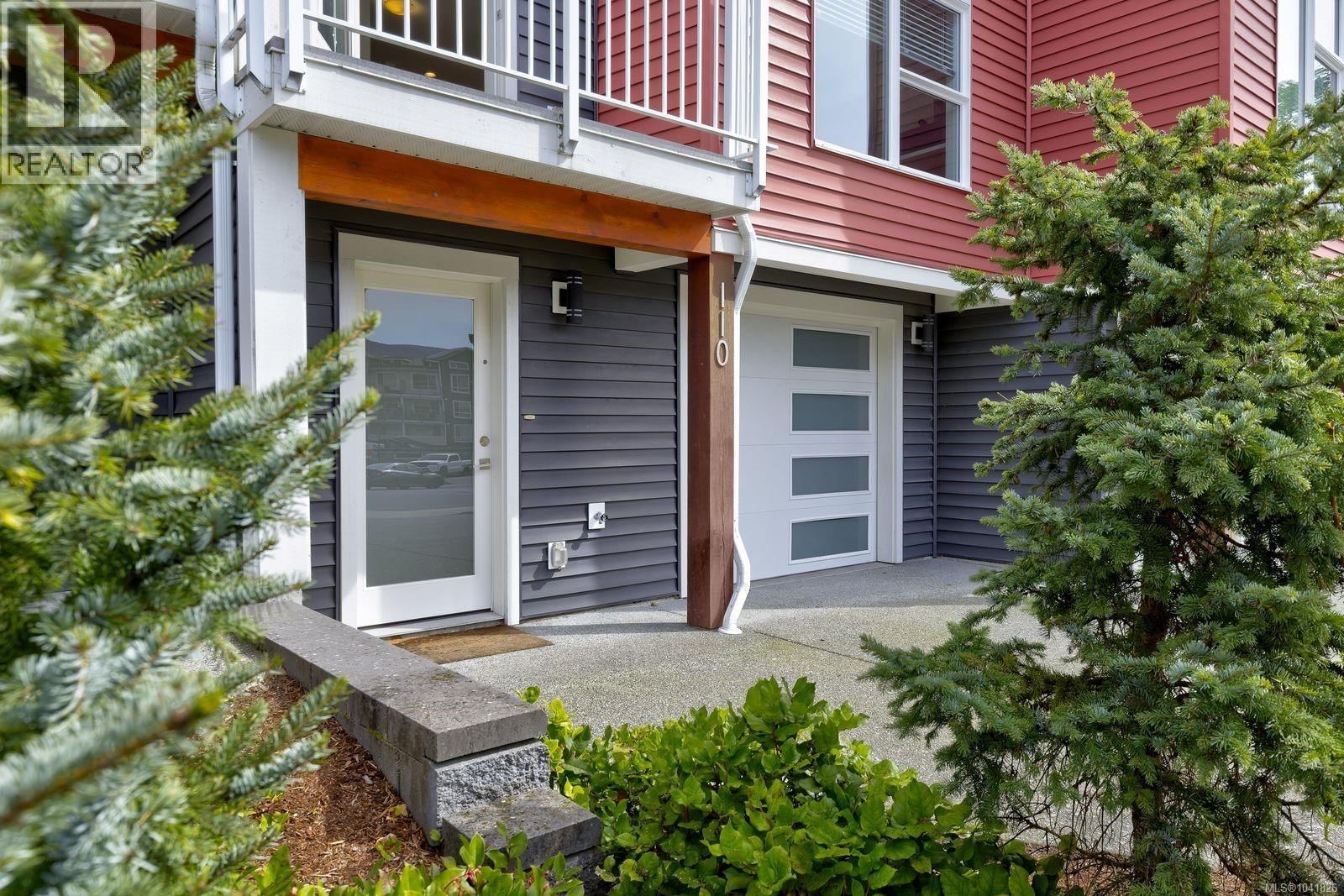 110 1800 Summerhill Place property photo
