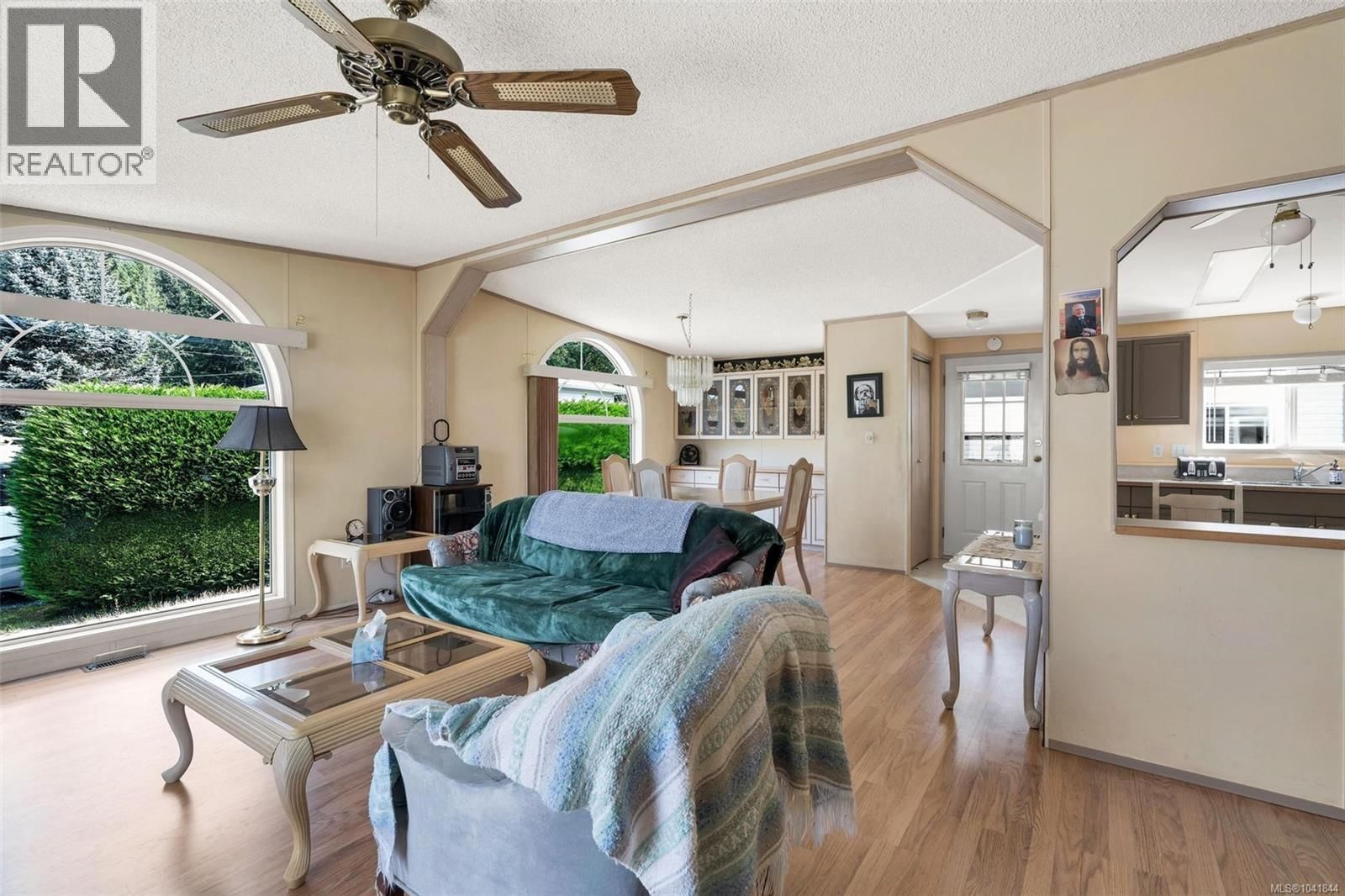 385 Lake Park Road property photo