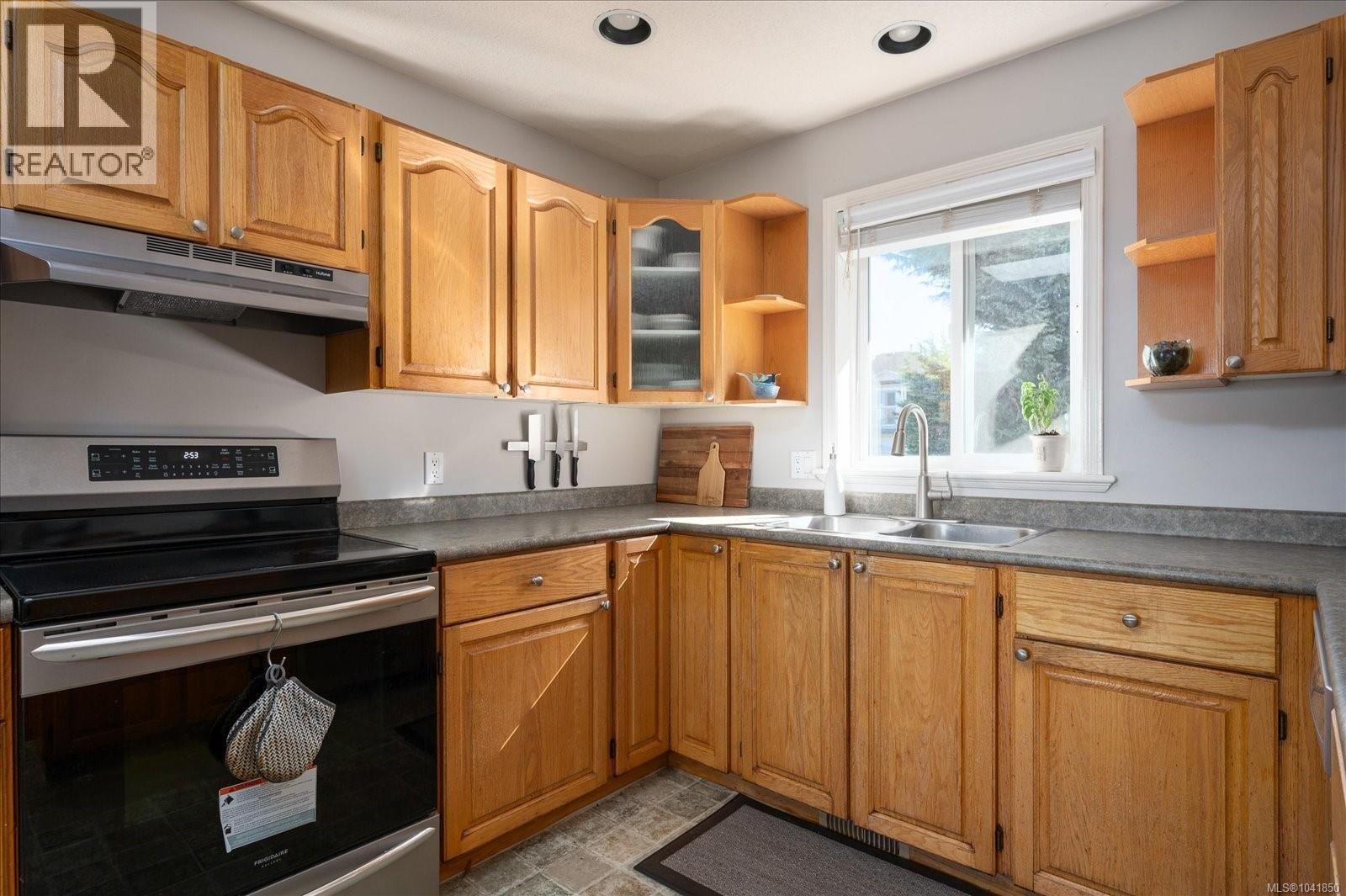 6427 Nidri Place property photo