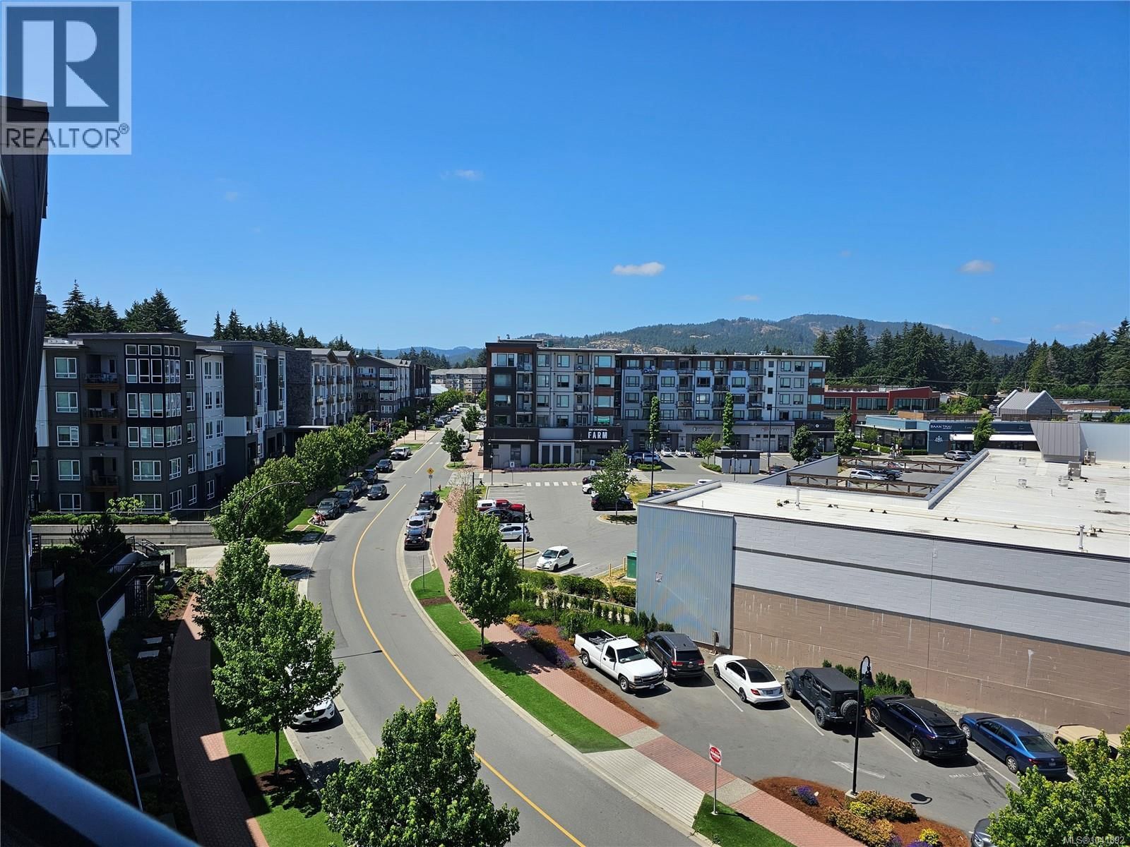 530 920 Reunion Avenue property photo