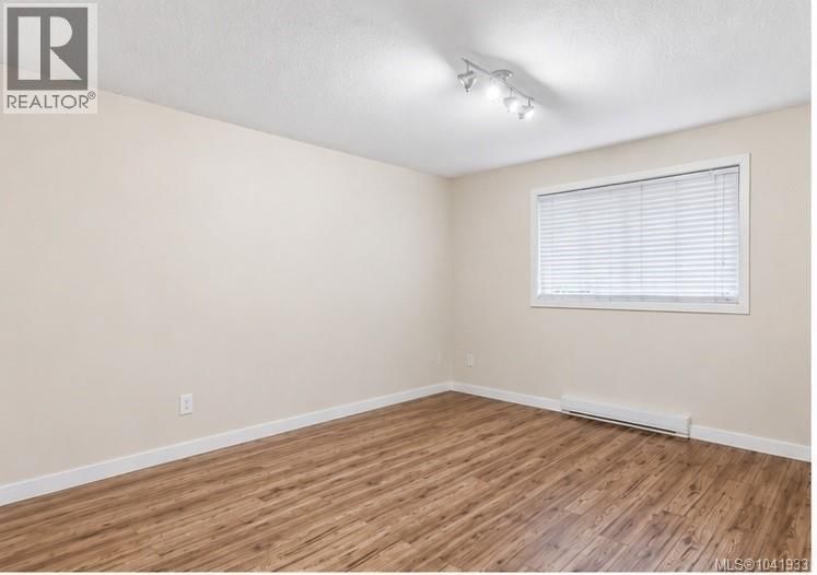 103 3235 Quadra Street property photo
