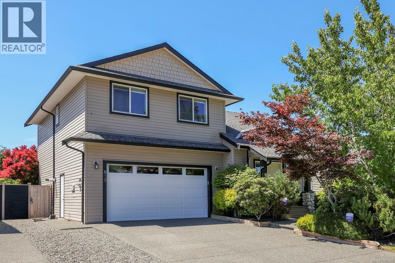 815 Labrador Drive