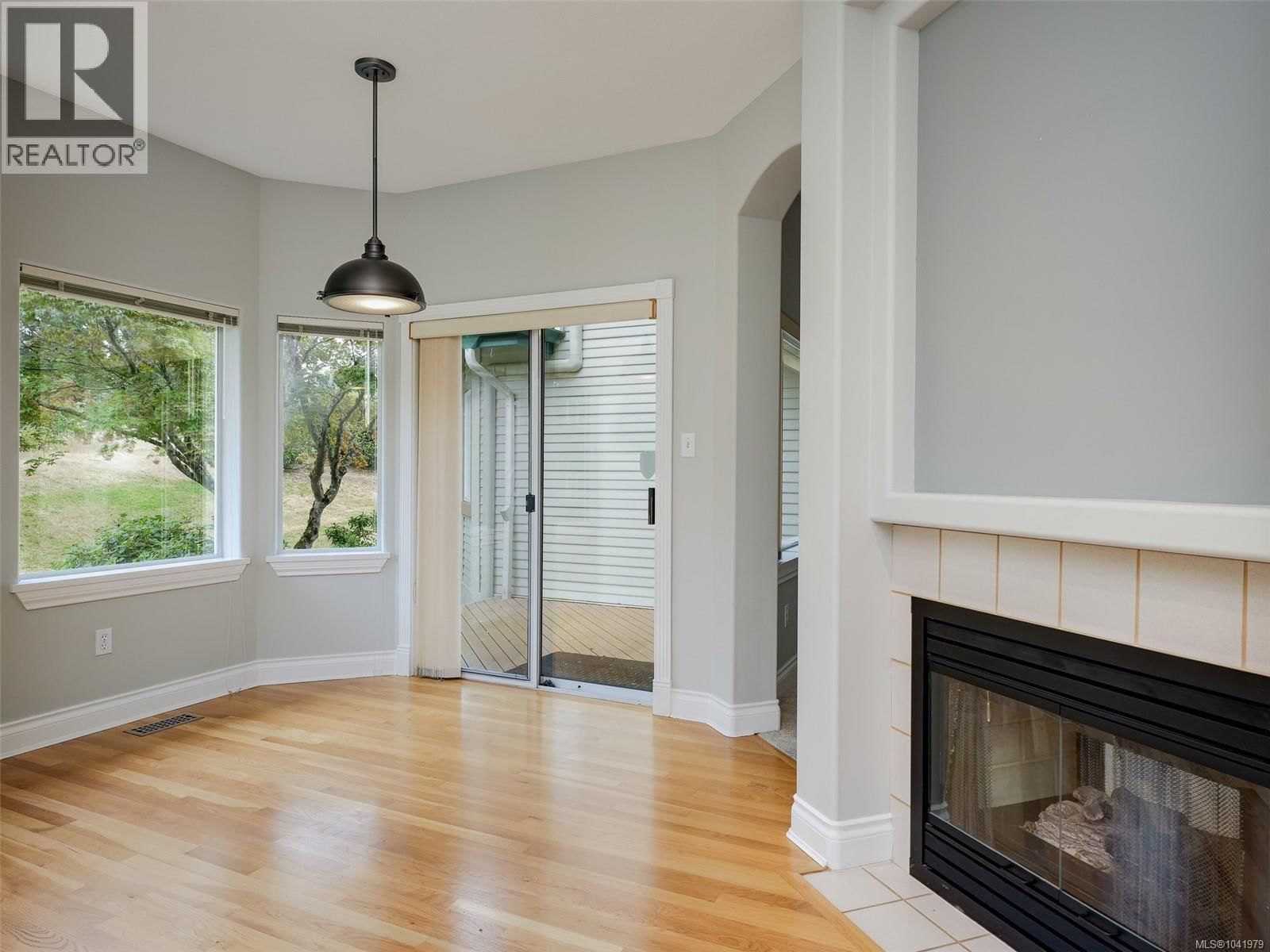 98 530 Marsett Place property photo
