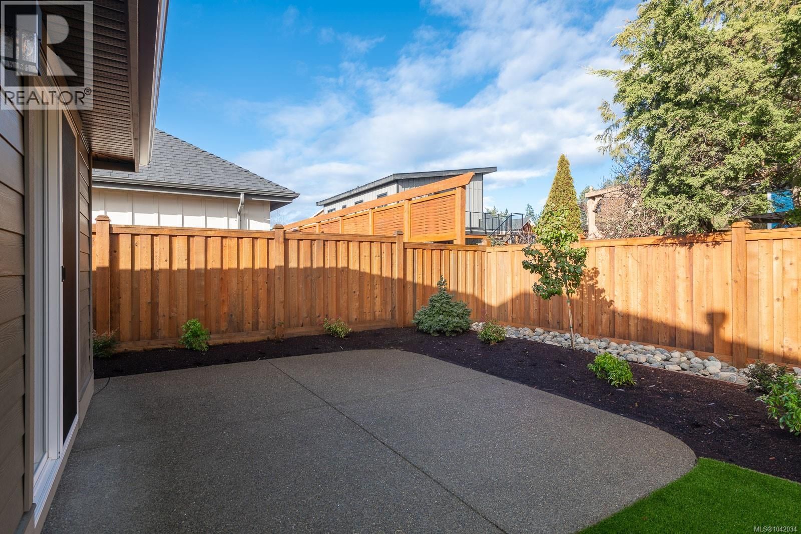 408 Hummingbird Place property photo