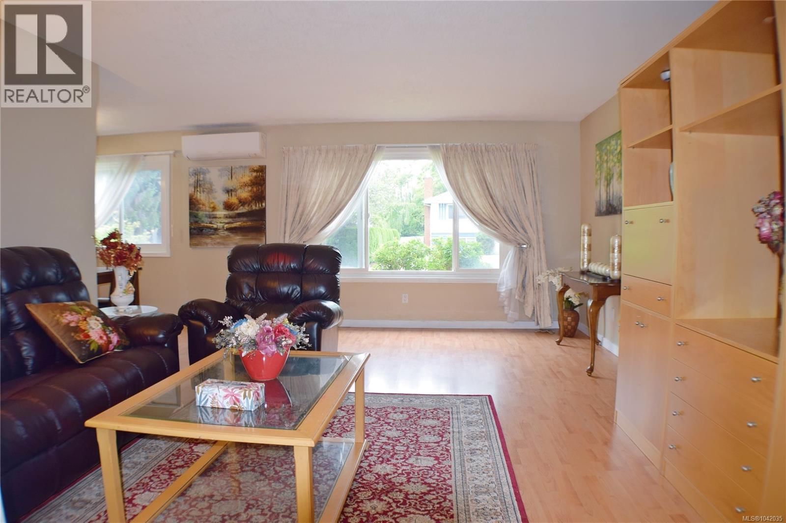 4091 Dawnview Crescent property photo