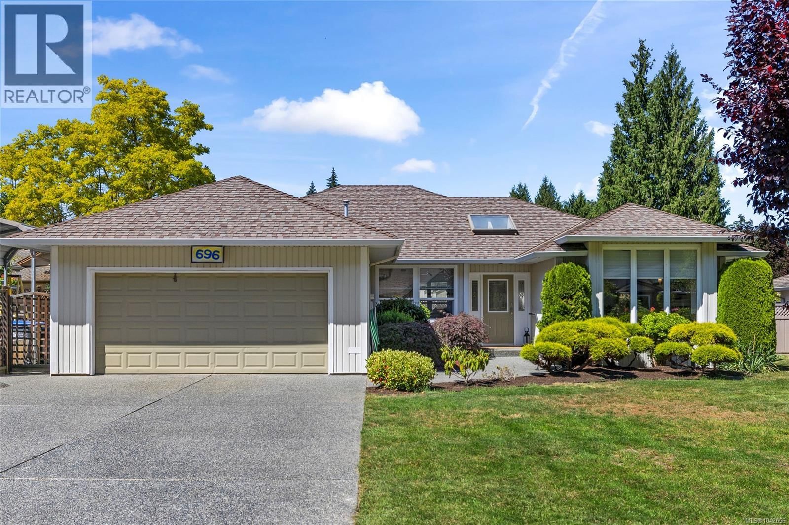 696 Redwood Drive