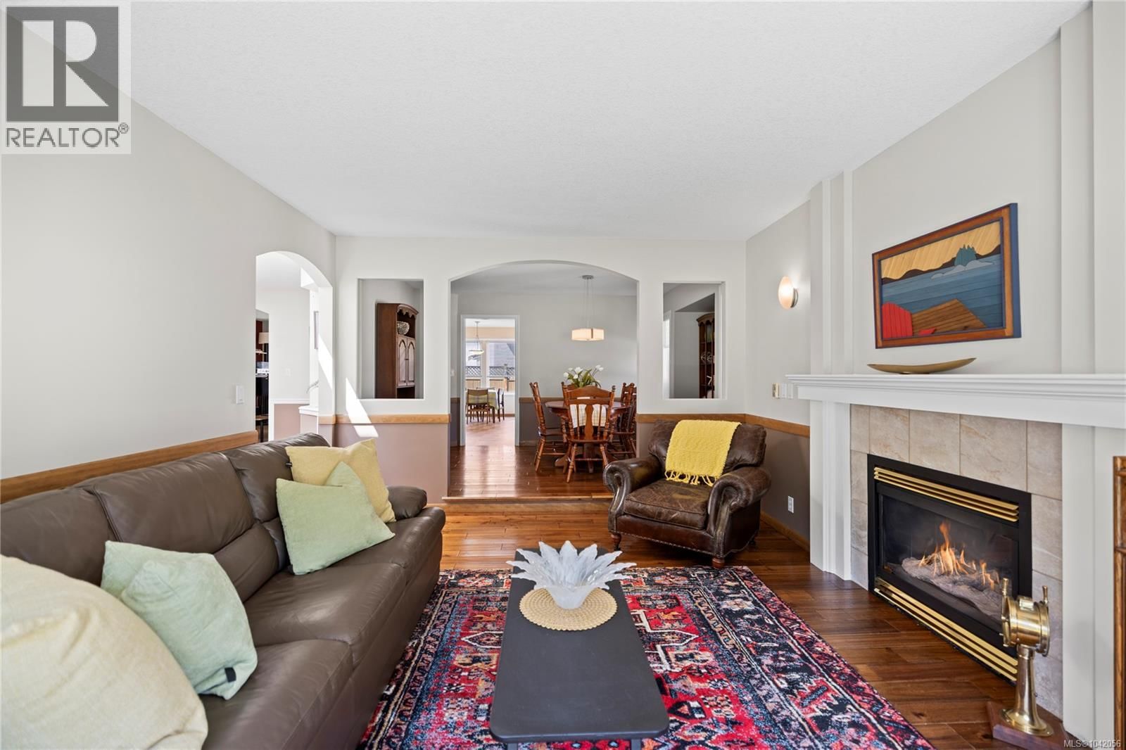 696 Redwood Drive property photo