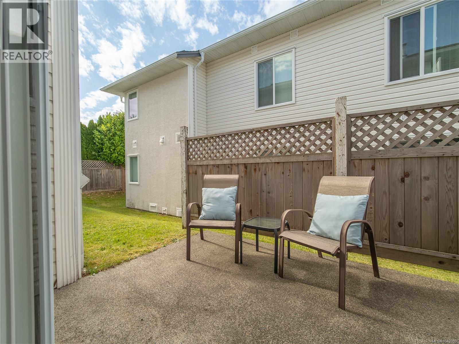27 6245 Blueback Road property photo