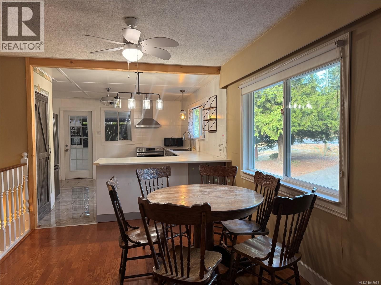 3575 Uplands Drive property photo