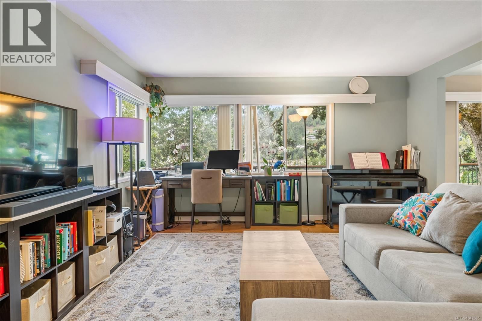 936 Arbutus Avenue property photo