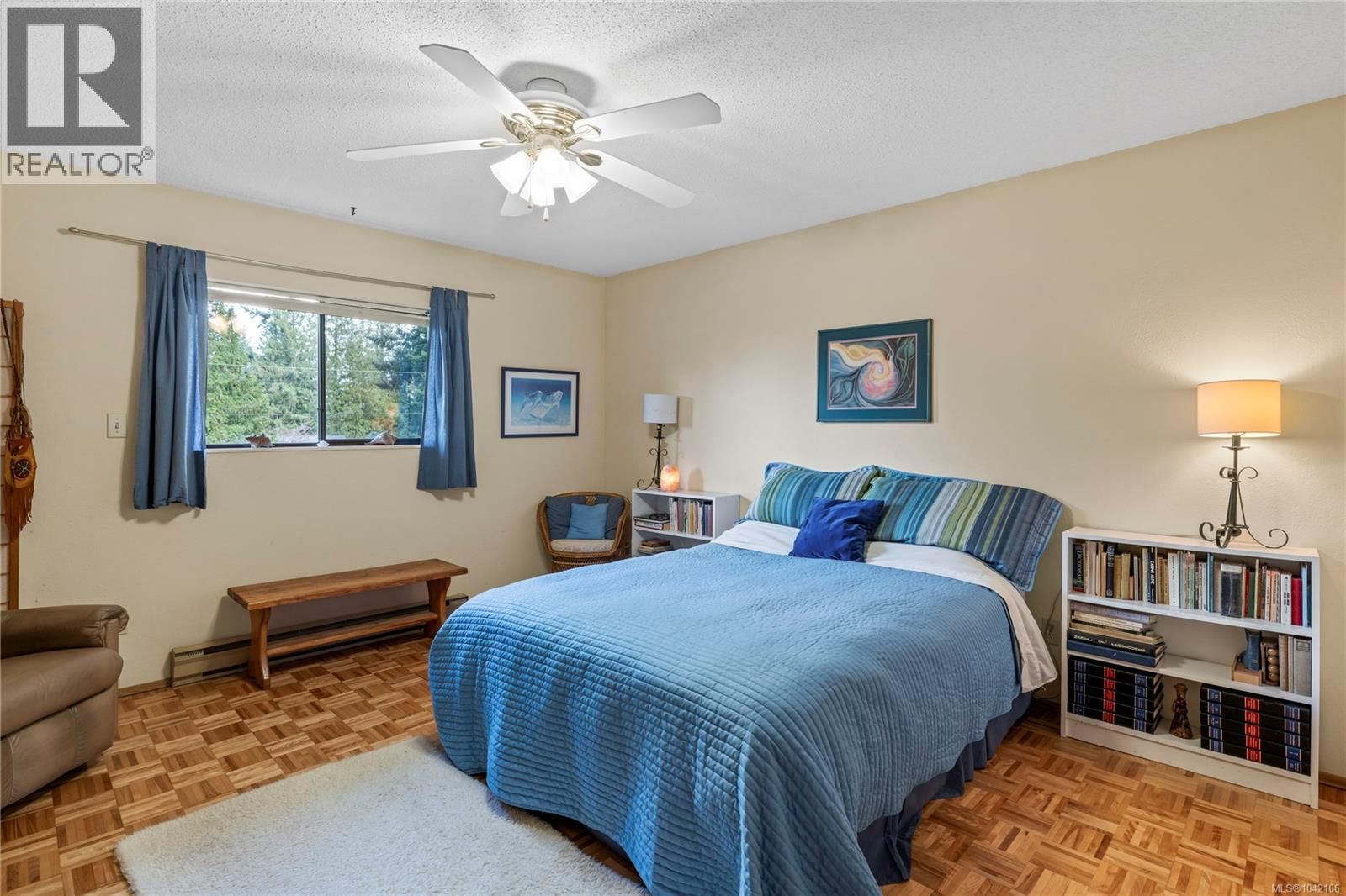 202 130 Sunningdale Road property photo
