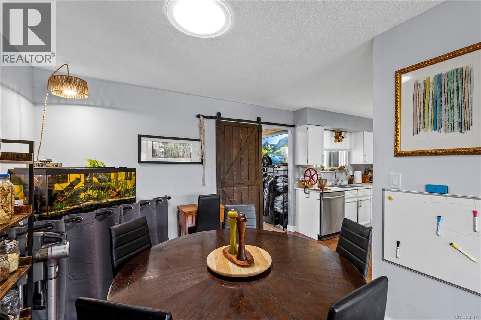 384 McKillop Drive property photo