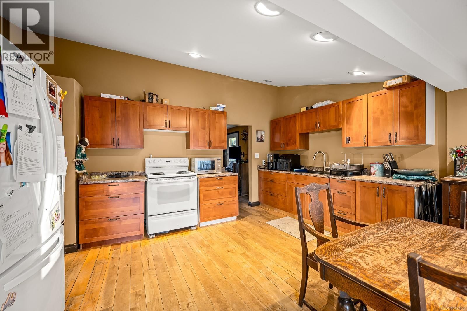 1576 Owen Road property photo