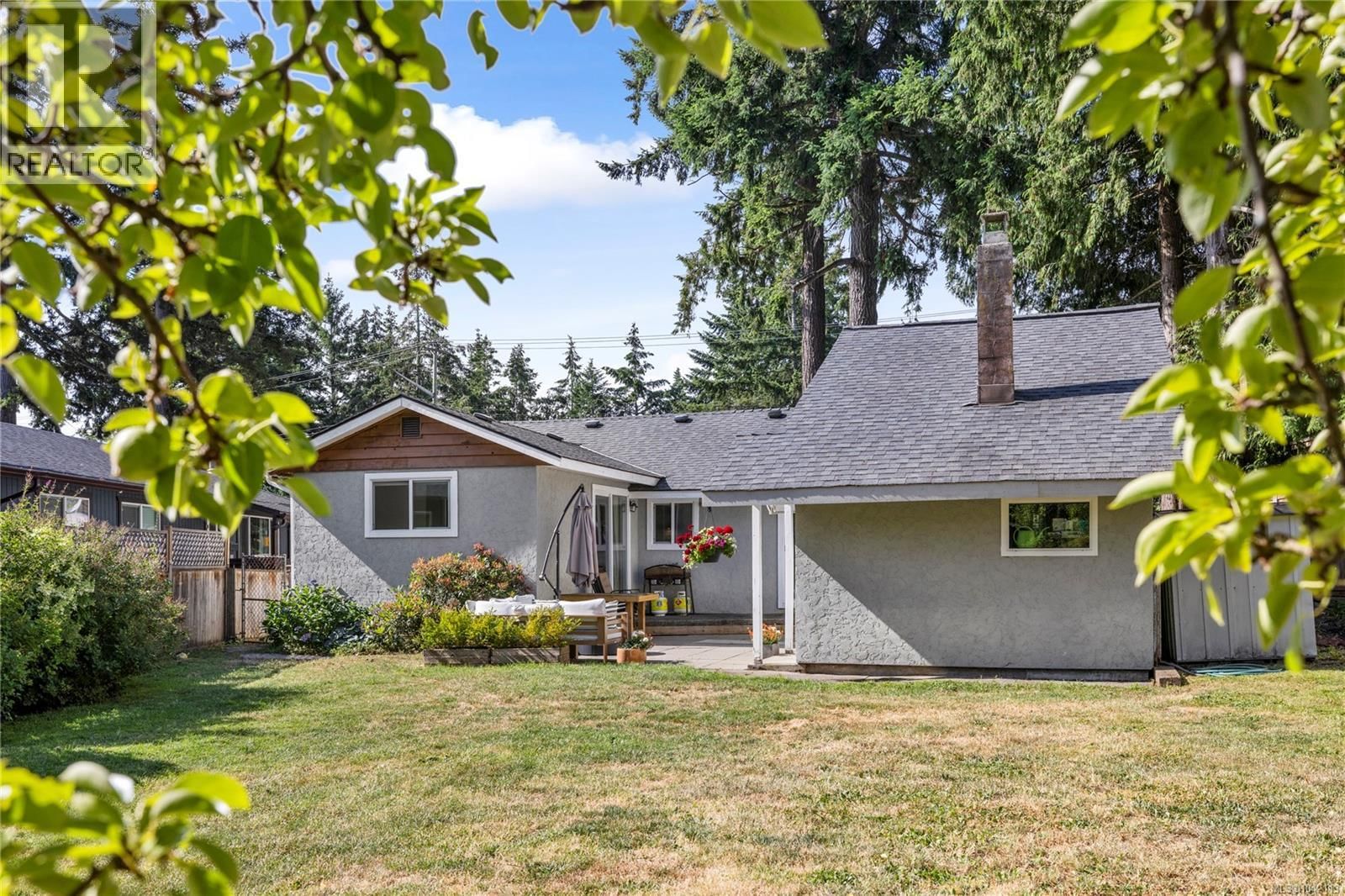 812 Townsite Road property photo