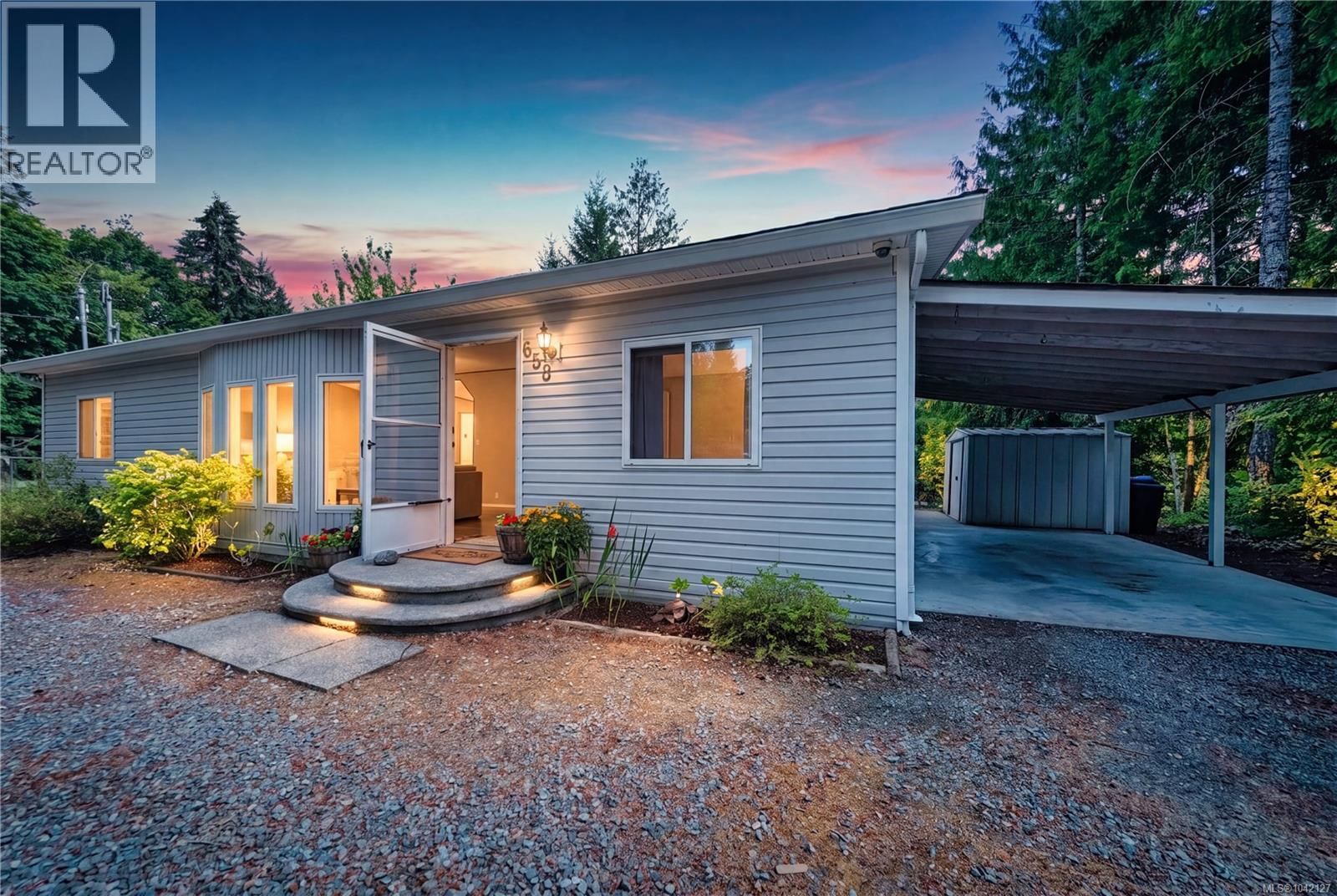 658 Nanaimo River Road property photo