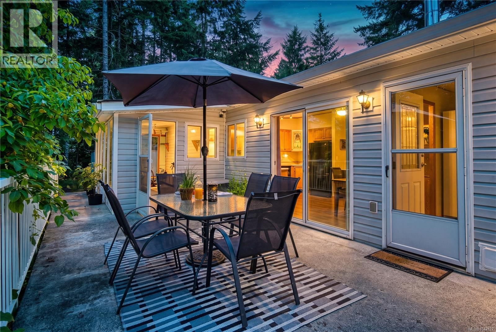 658 Nanaimo River Road property photo