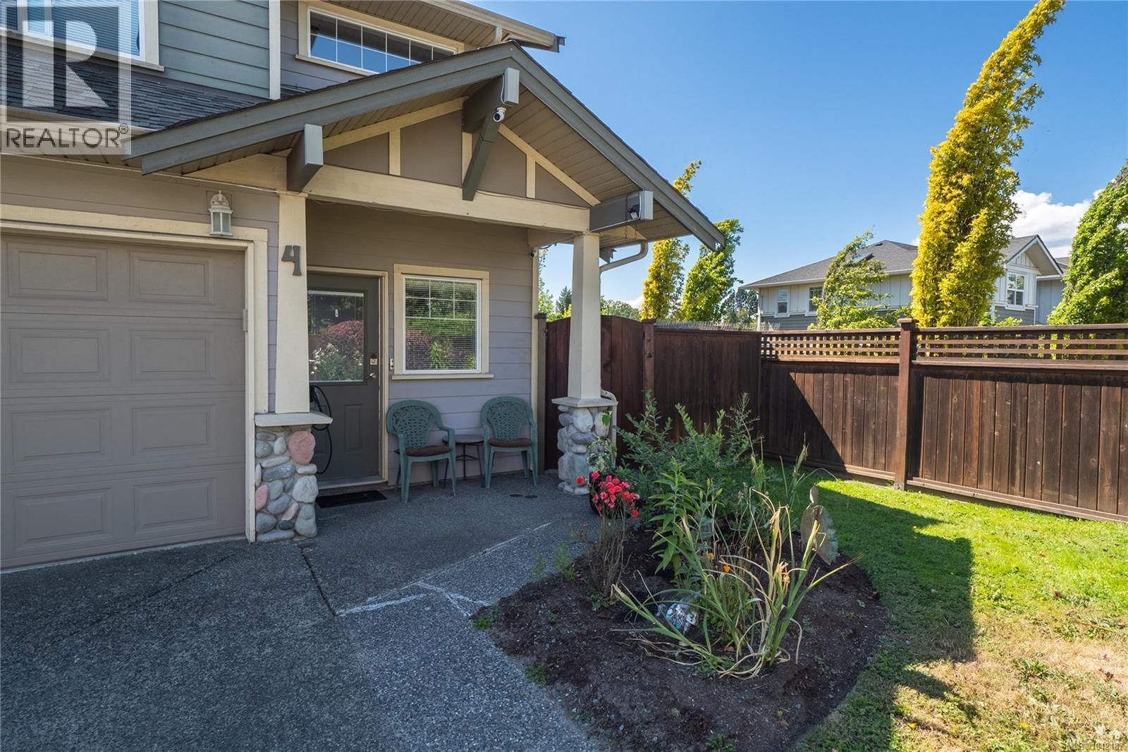 4 3338 Whittier Avenue property photo