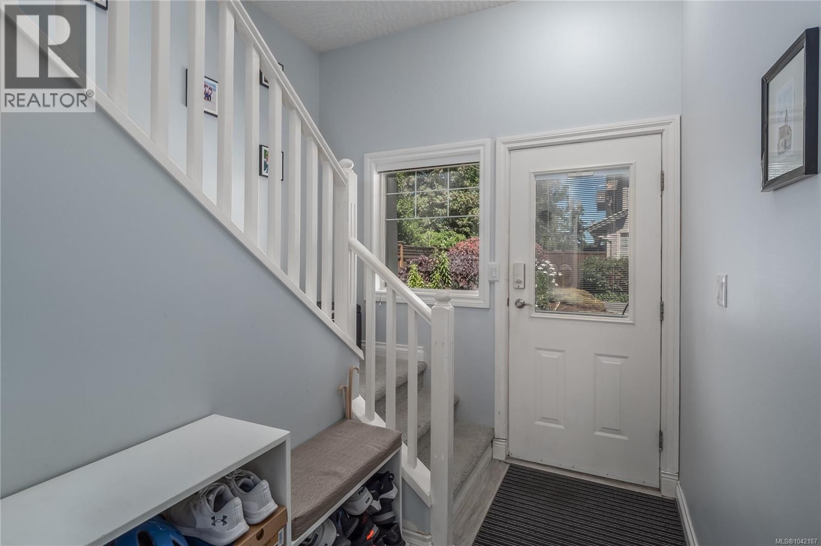 4 3338 Whittier Avenue property photo