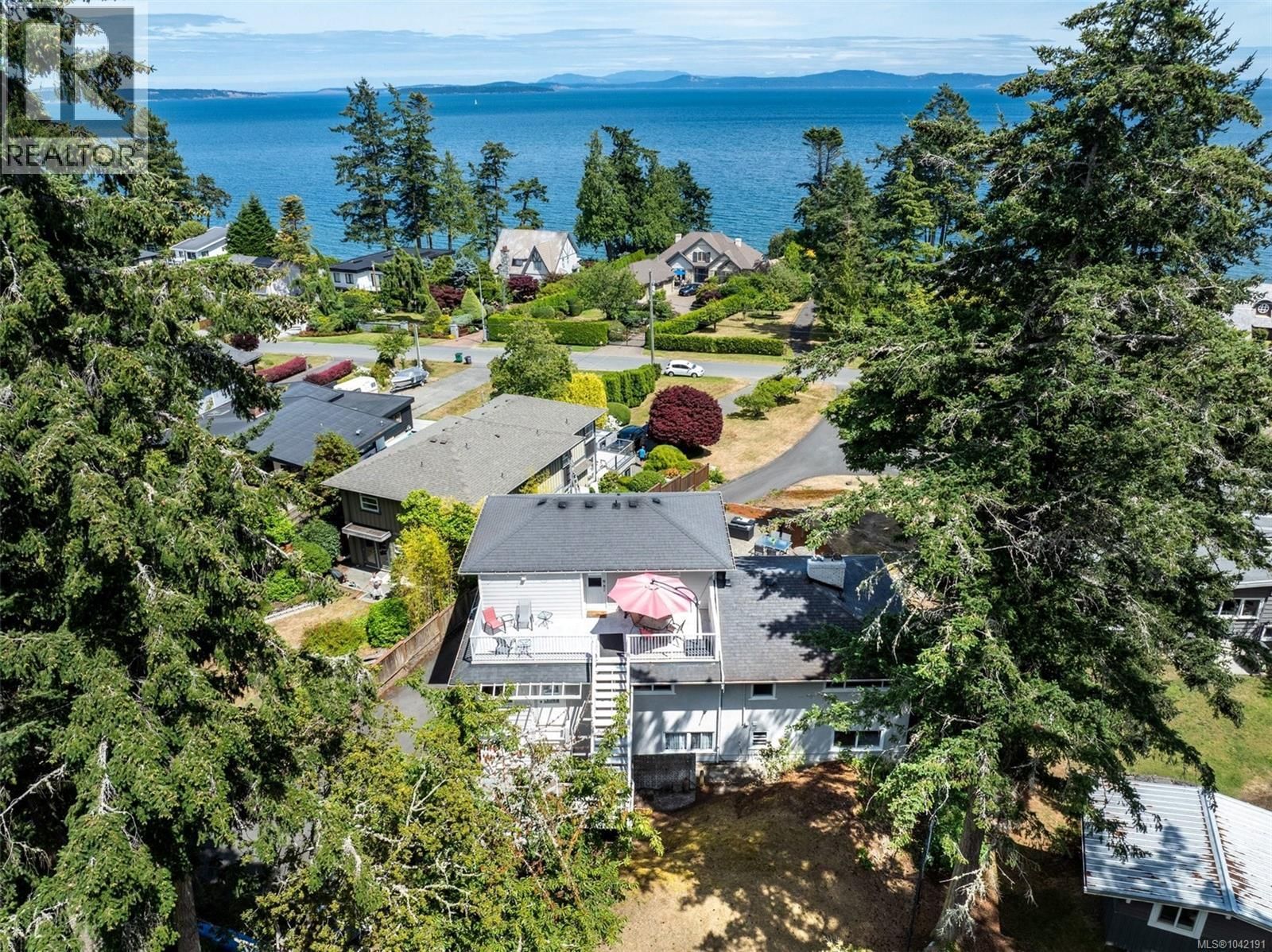 5270 Parker Avenue property photo