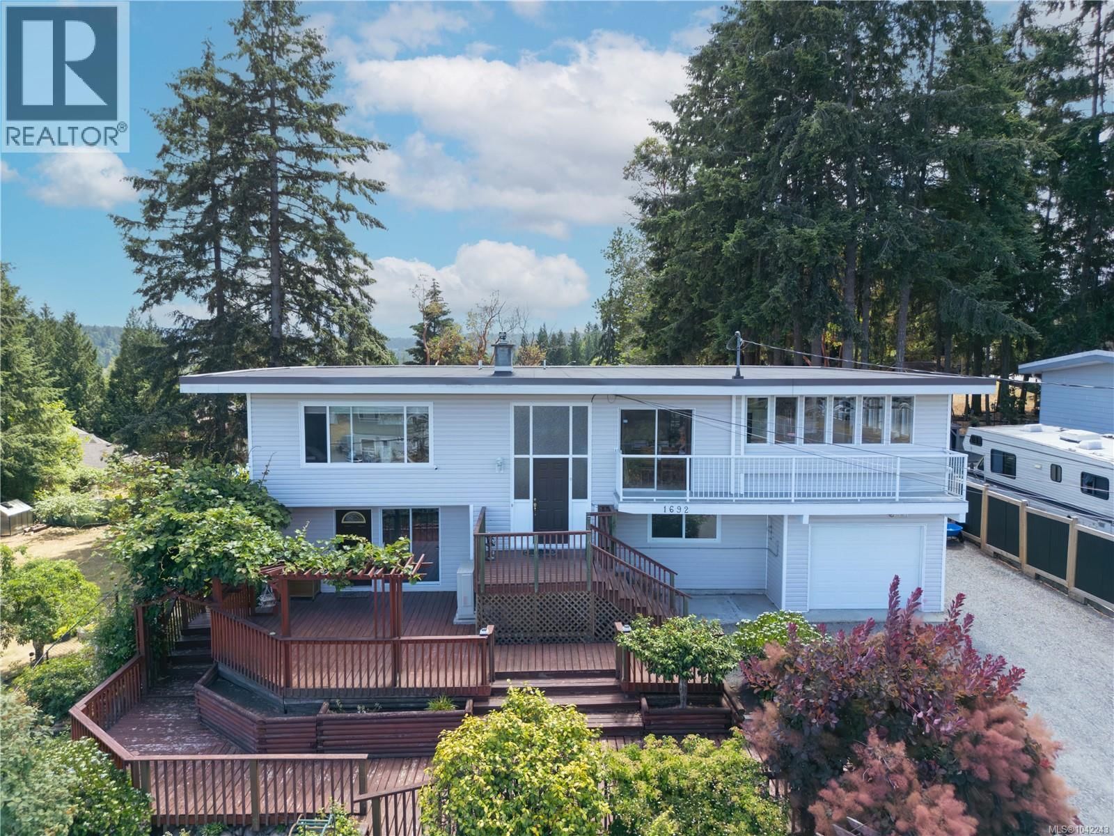 1692 Centennary Drive