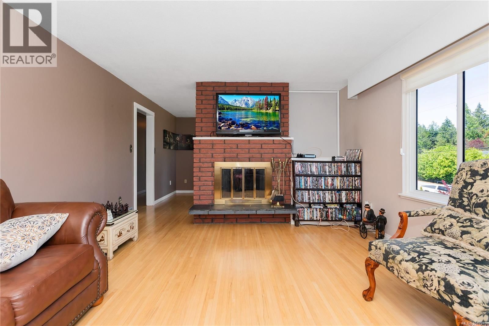 1692 Centennary Drive property photo