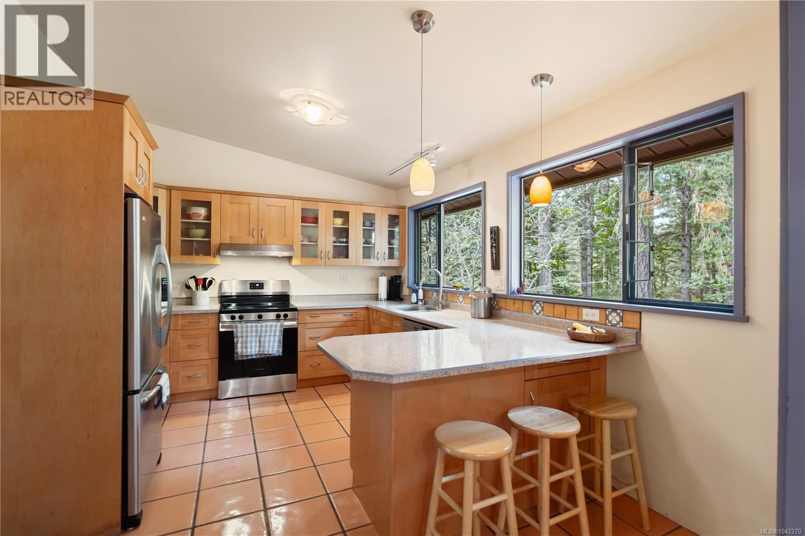 100 Viaduct Avenue property photo