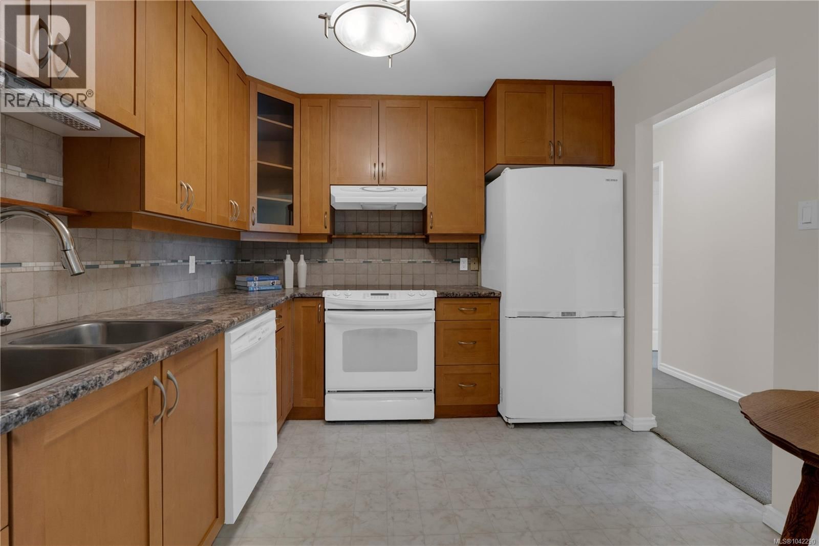 403 79 Gorge Road property photo