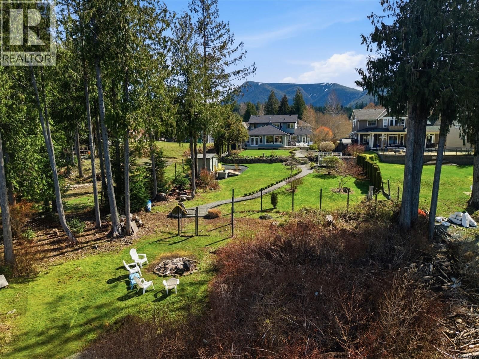 521 Point Ideal Drive property photo