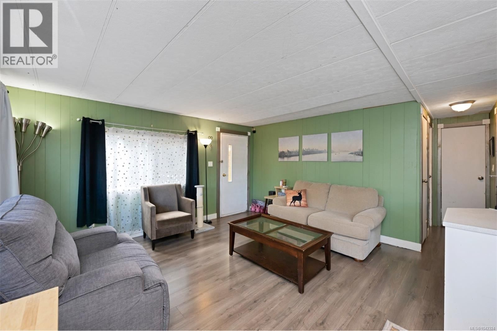 22 1540 Cowichan Bay Road property photo