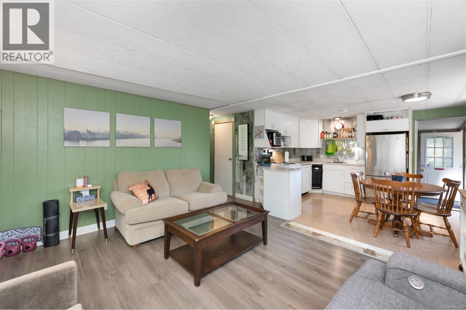 22 1540 Cowichan Bay Road property photo