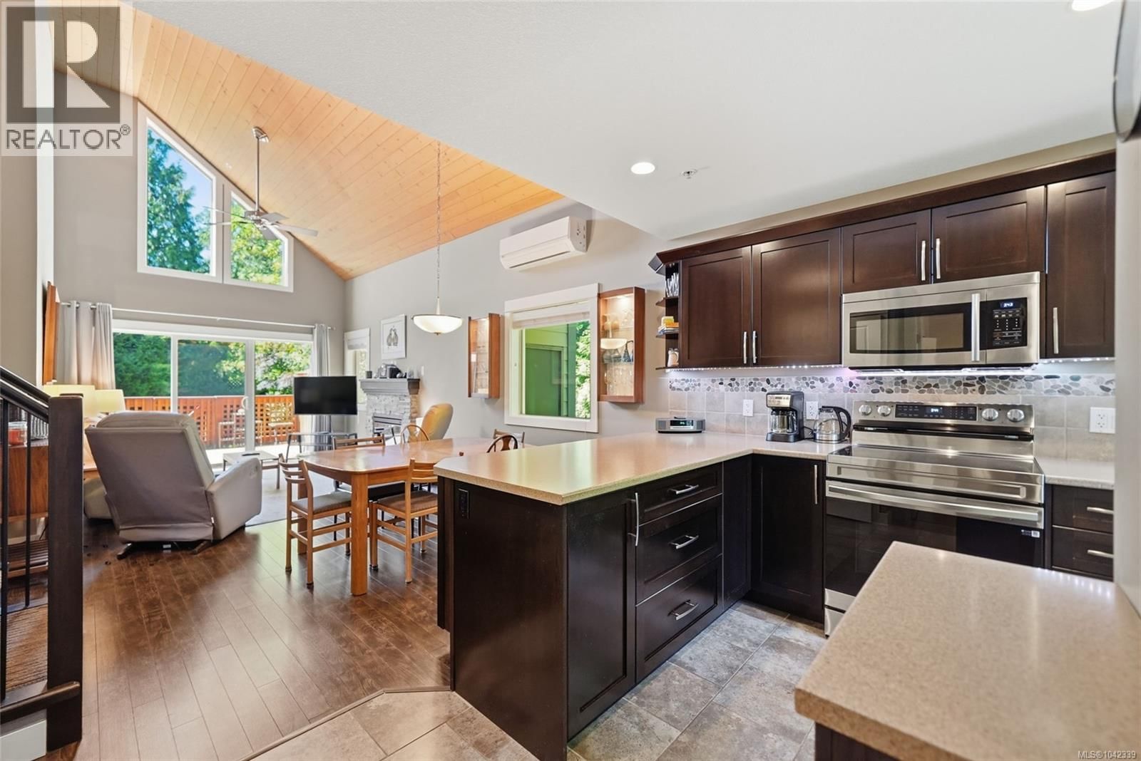 265 1130 Resort Drive property photo