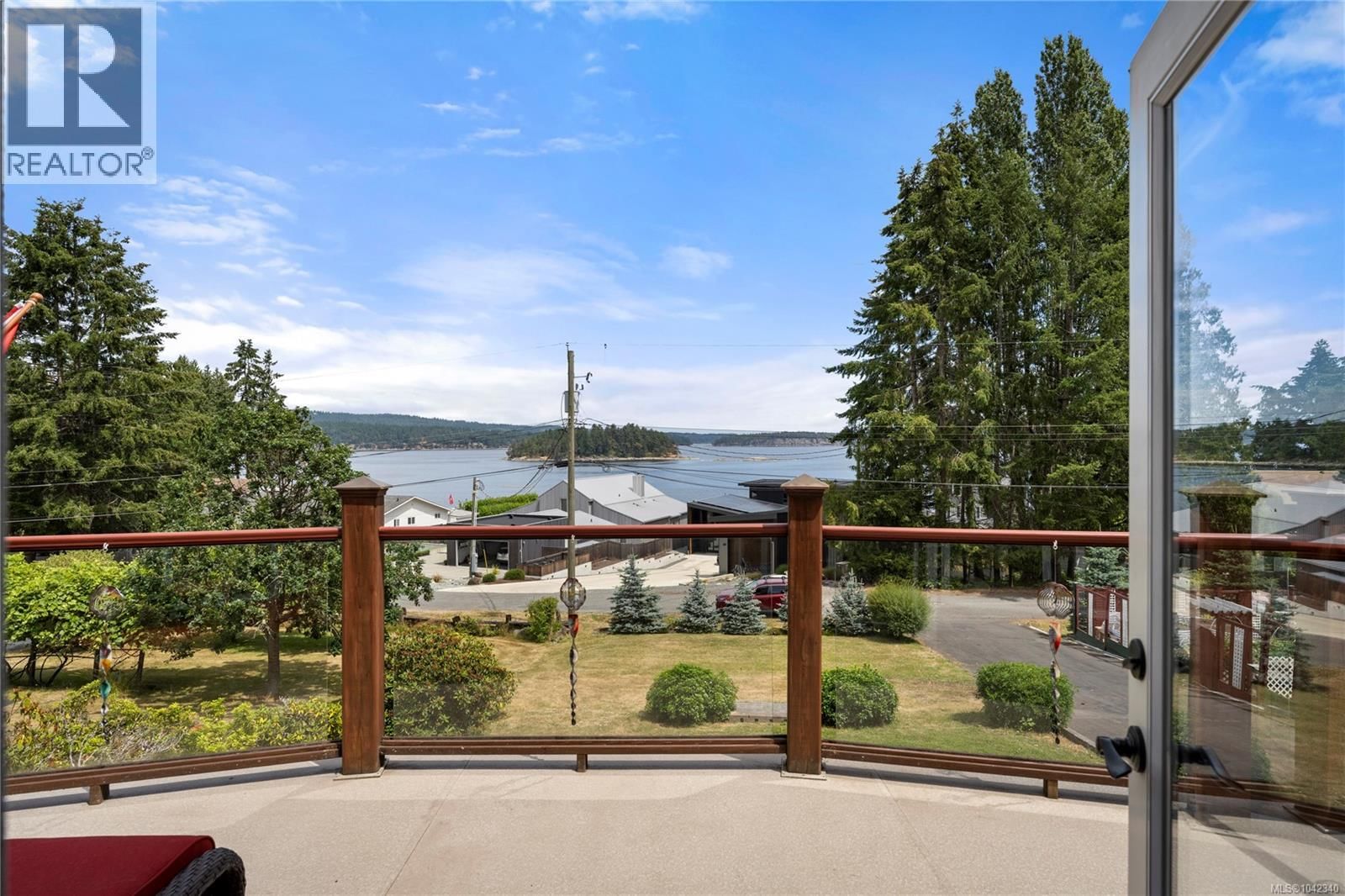 1671 Fawcett Road property photo