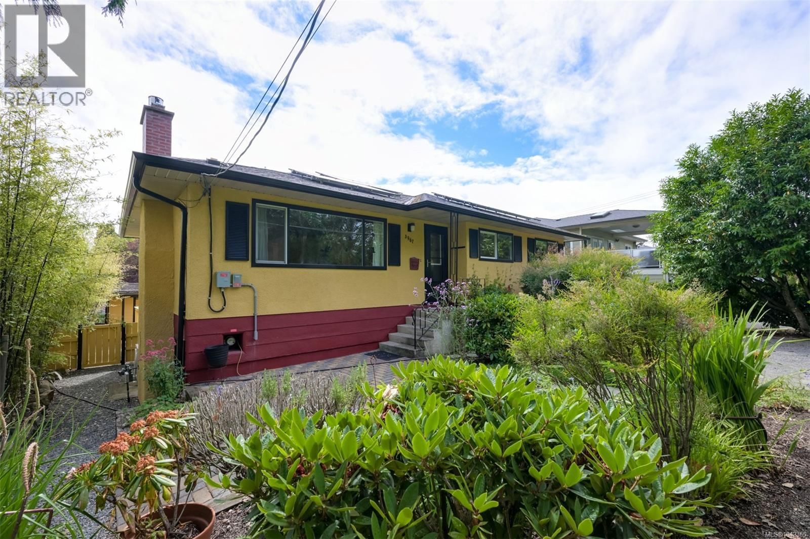 3967 Rainbow Street property photo