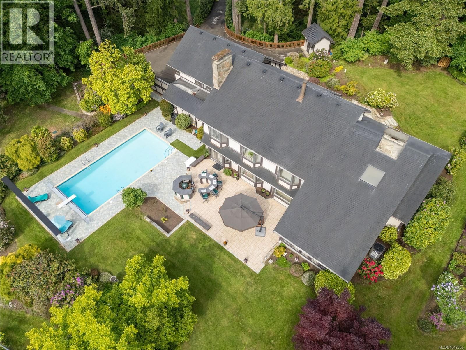 6434 Woodgrove Way property photo