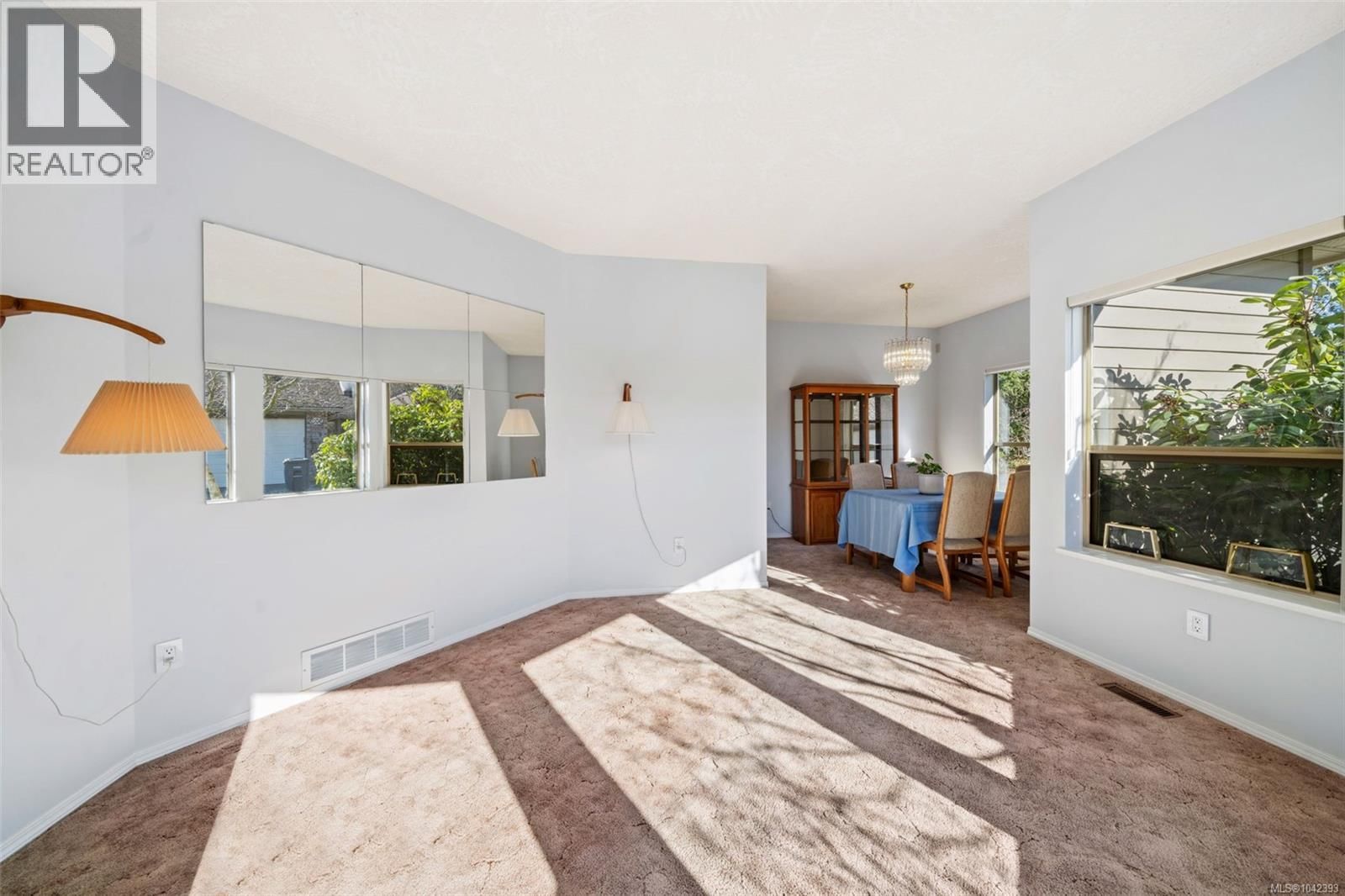 601 4515 Pipeline Road property photo