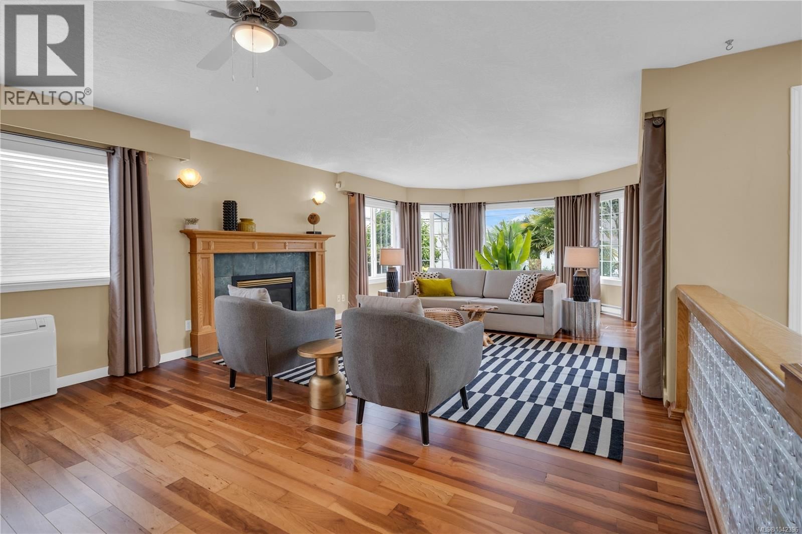 8008 Glenhurst Drive property photo