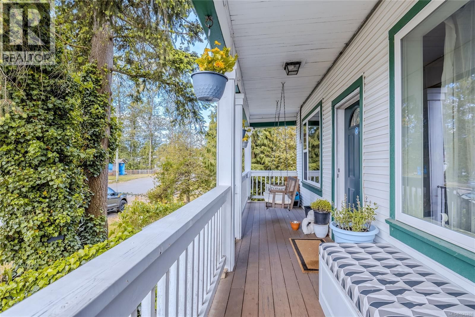 654 Farquhar Street property photo