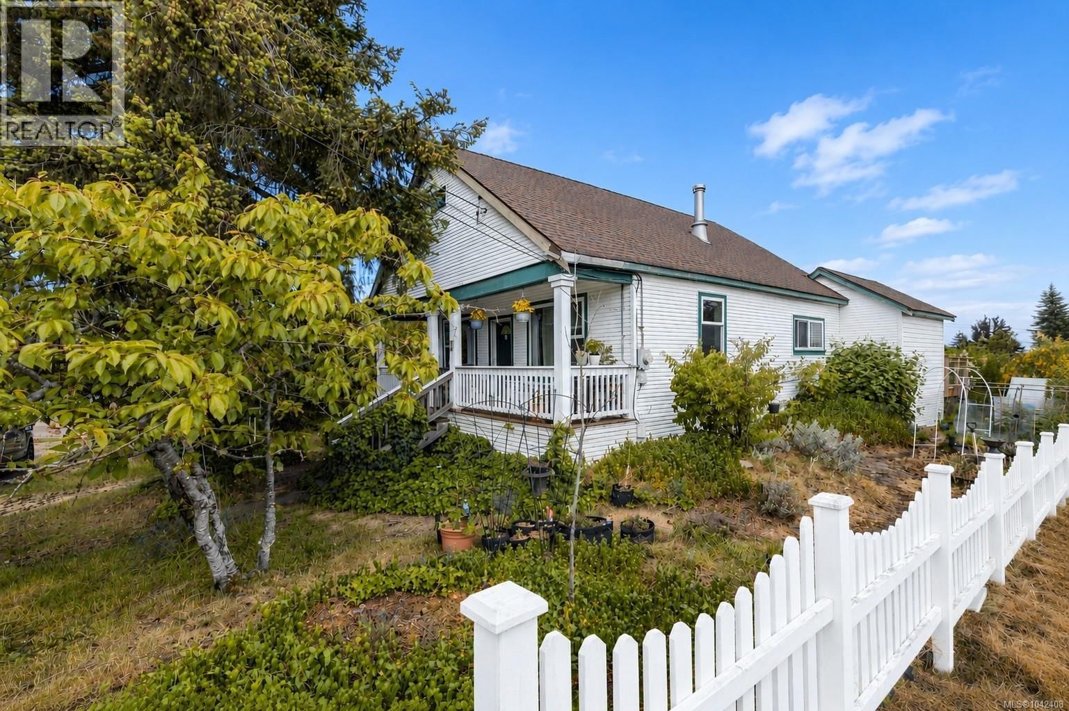 654 Farquhar Street property photo