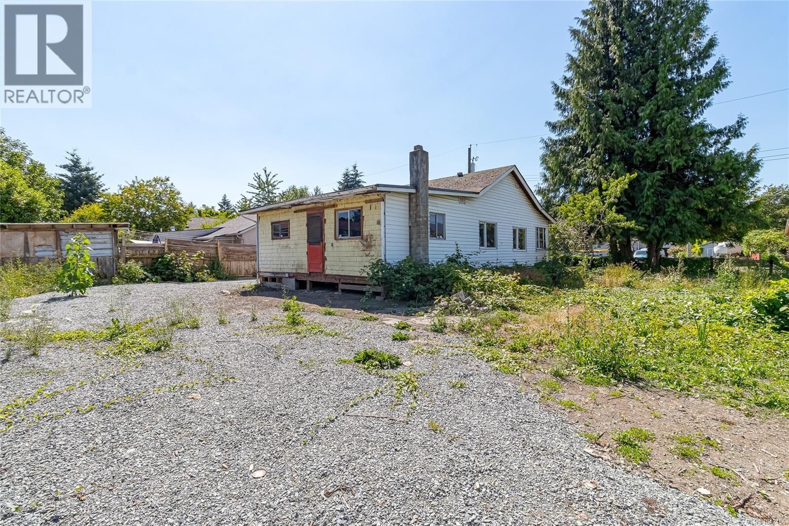 675 Powell Street property photo
